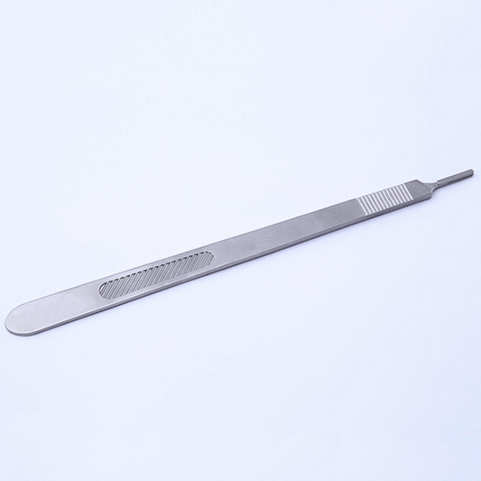 Medical Scalpel Produced by MetalCeramic Injection Molding from China MIM Supplier